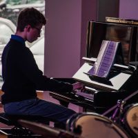 Concert piano